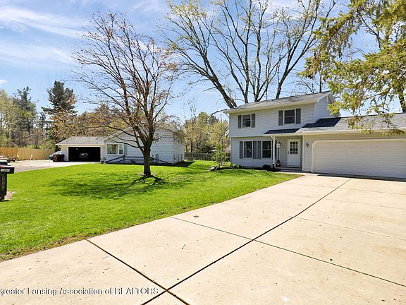 2nd image of 108 Meath Rd
