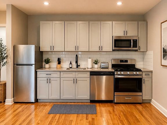 4th image of 886 Hancock St Floor 2