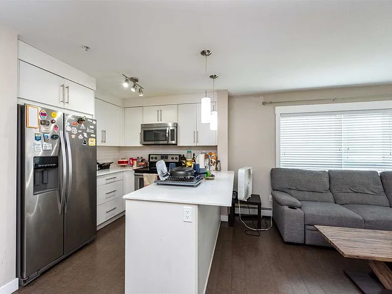 302 Skyview Ranch Dr NE — Photo 4