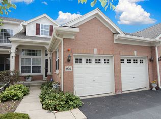 993 Orchard Pond Ct, Lake Zurich, IL 60047