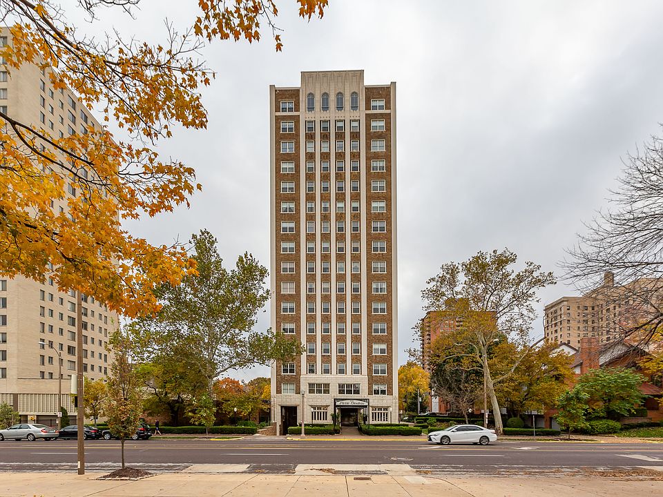 1st image of 4440 Lindell Blvd APT 1103