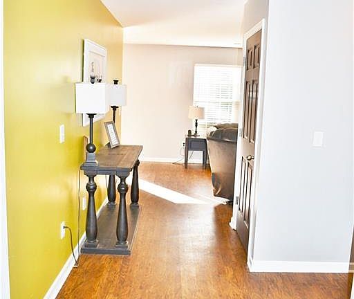 5th image of 124 Templewood Ct