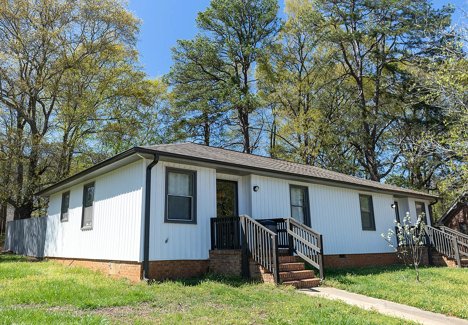 North Franklin — Photo 1