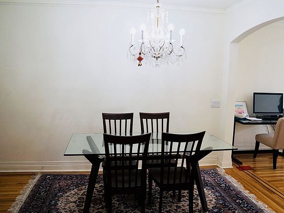 3rd image of 304 W 55th St #4C