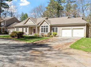 15 Pheasant Ln Unit 15, Bedford, MA 01730