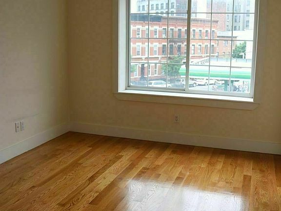4th image of 244 Union Ave APT 2A