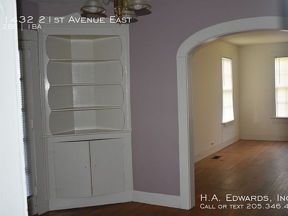 4th image of 1432 21st Ave E