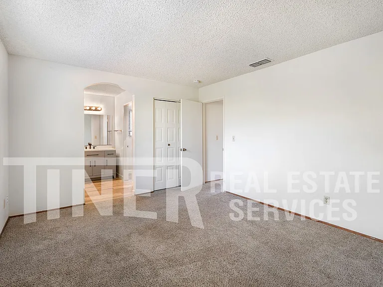 3000 Nikol St — Photo 16