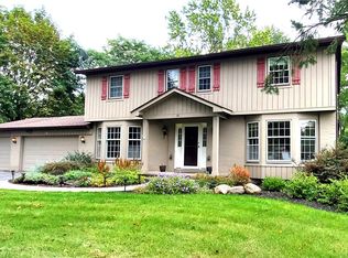 29 Van Cortland Dr, Pittsford, NY 14534