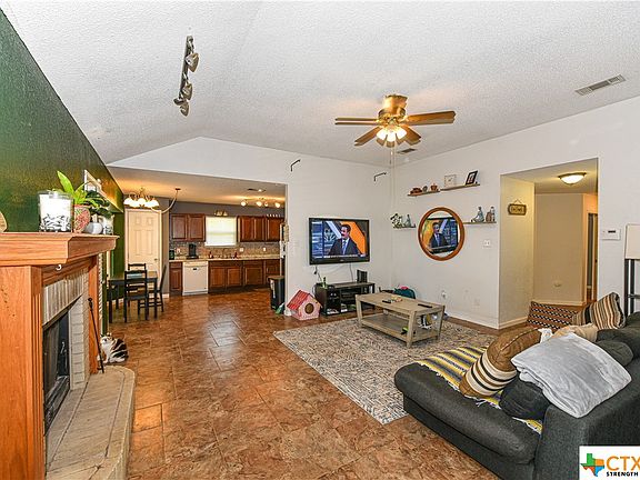 5th image of 917 Saratoga Ln