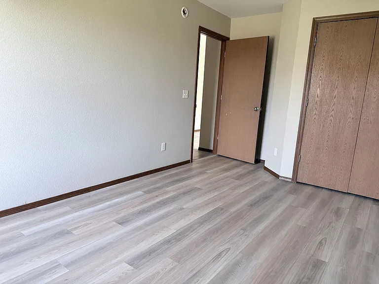 202 Foxglove St — Photo 16