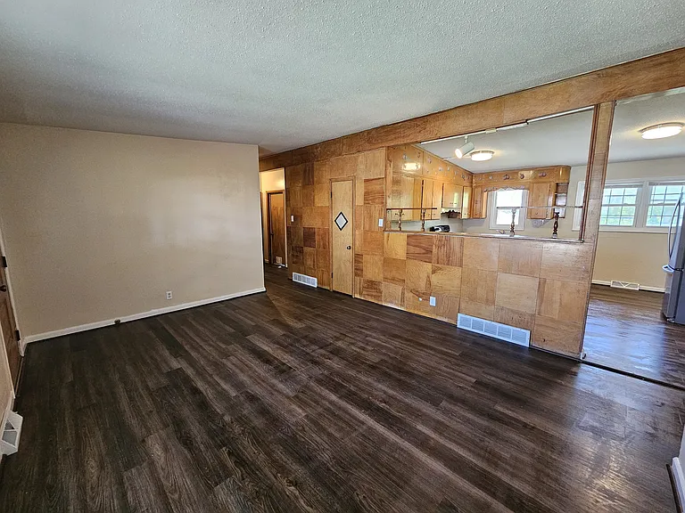 3147 Cleveland Ave — Photo 7