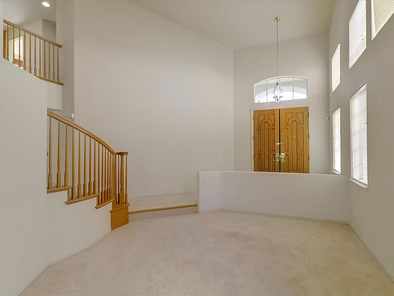 4th image of 3651 Warbler Ave