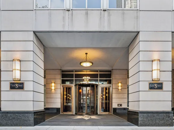 (undisclosed Address), Chicago, IL 60611