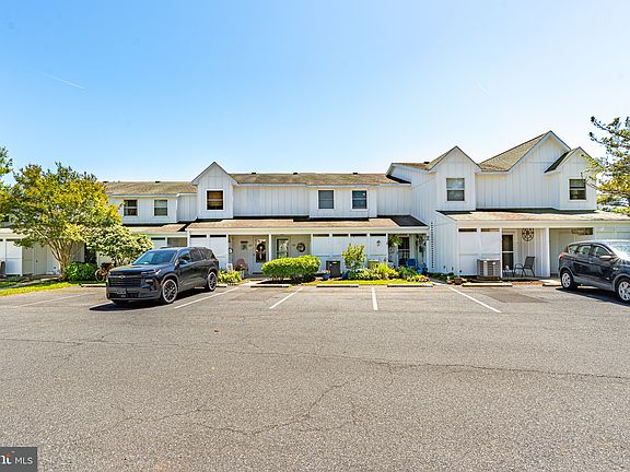 2nd image of 38274 Hummingbird Ln Unit 227