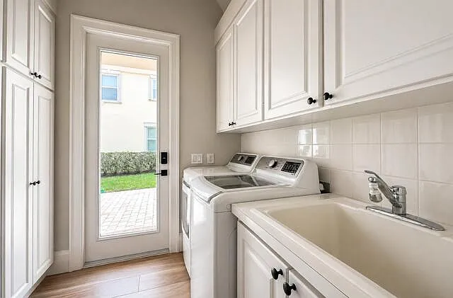 246 Barbados Dr — Photo 17