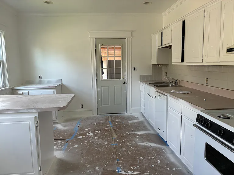 401 Seneca St #1 — Photo 10