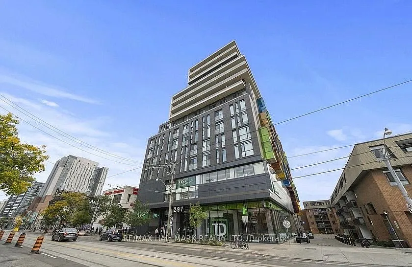 297 College St #516