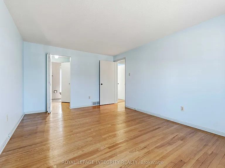 1842 Playfair Dr — Photo 20