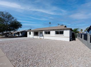 1724 W Pepper Pl, Mesa, AZ 85201