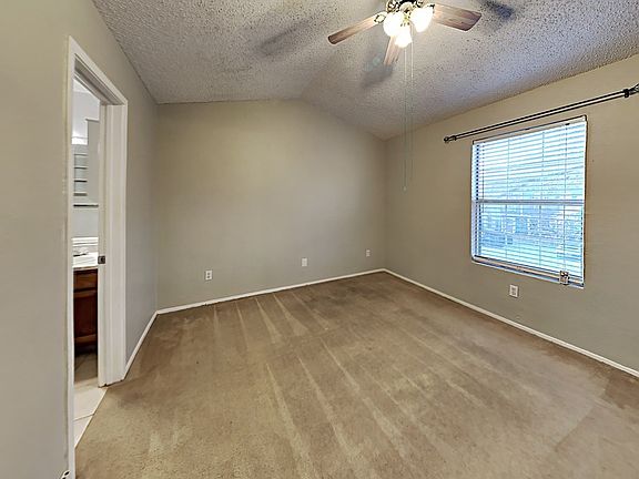 5th image of 96 Winchester Dr