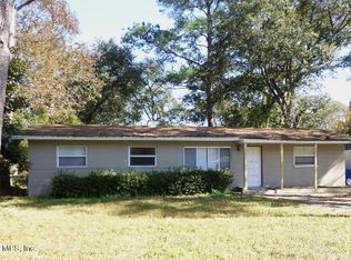 4153 Spring Park Cir, Jacksonville, FL 32207