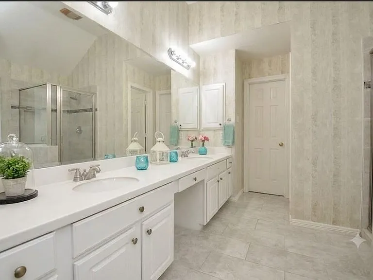 2515 Lansing Cir — Photo 34