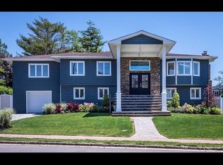 333 Rivera Dr, Massapequa, NY