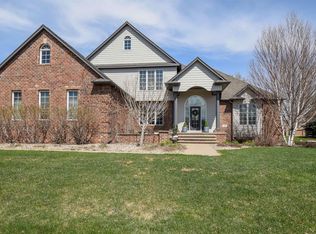 300 E Pinehurst Dr, Sioux Falls, SD 57108