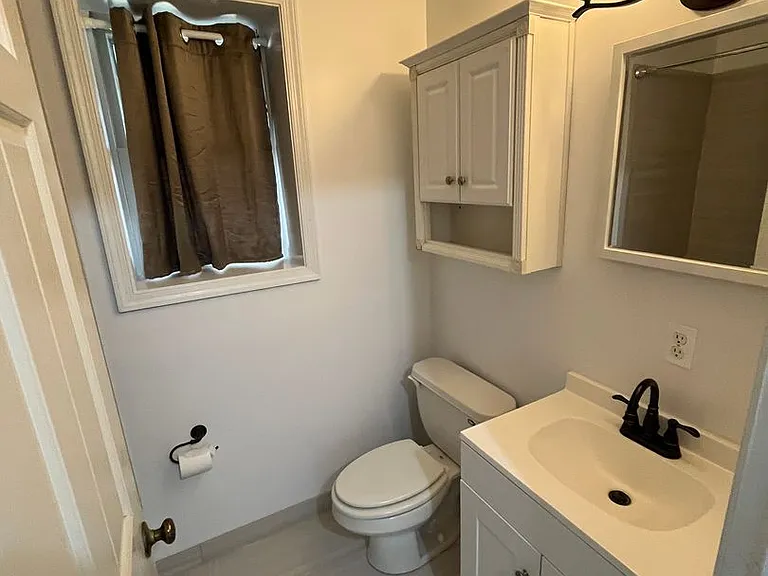 3435 Edenbridge Rd — Photo 16