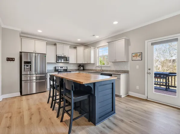 857 Stable Fern Dr, Fuquay Varina, NC 27526