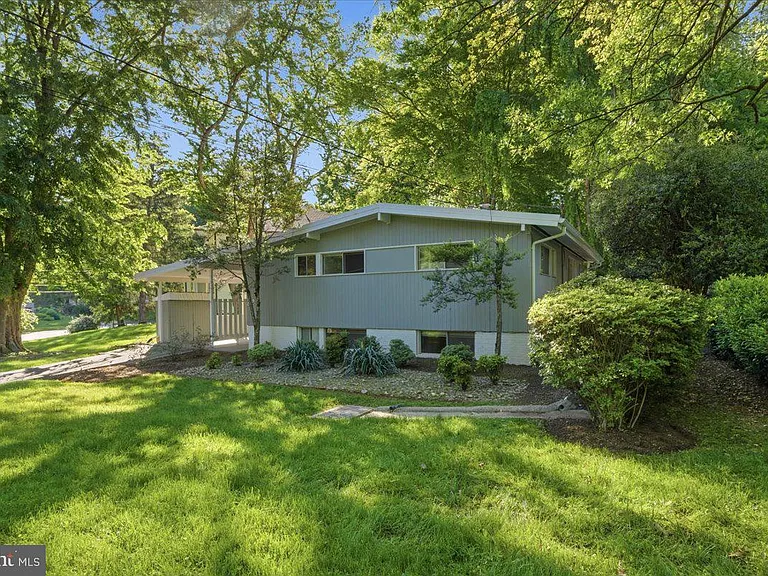 6614 Melody Ln — Photo 53
