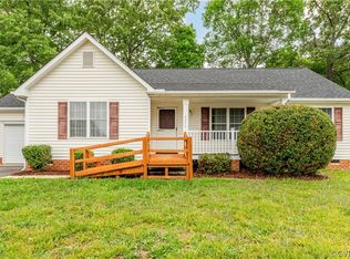 4006 Clipper Bay Dr, Chester, VA 23831
