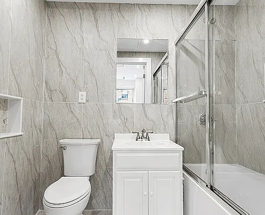 5th image of 248 W 35th St #1602