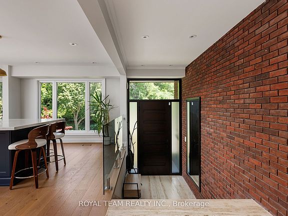 4th image of 25 Bearwood Dr