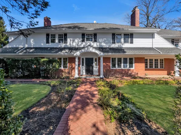 768 Plandome Road, Manhasset, NY 11030