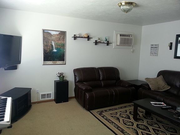 3rd image of 6307 N Altamont St #B