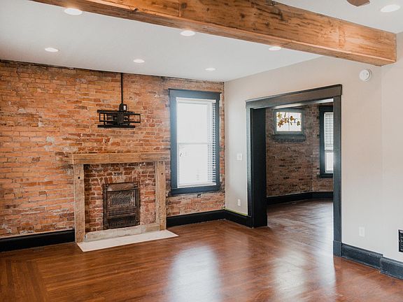 4th image of 3944 Forest Ave #2