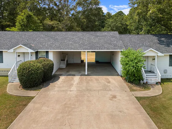 1215 Pine Hill Dr, Jefferson, TX 75657