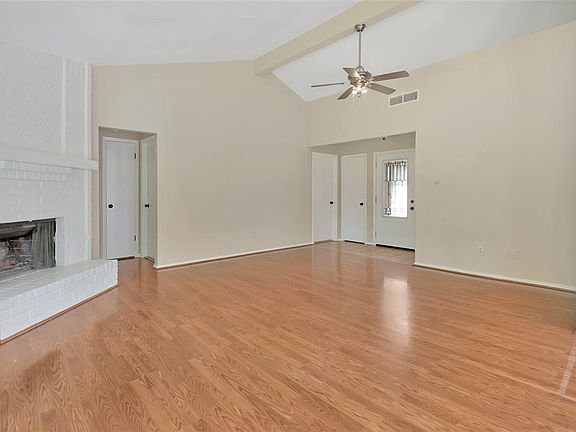 4th image of 1102 Melford Ave