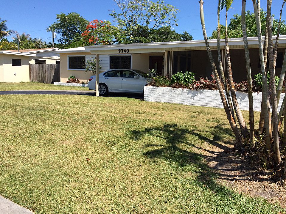 1st image of 9740 Bahama Dr