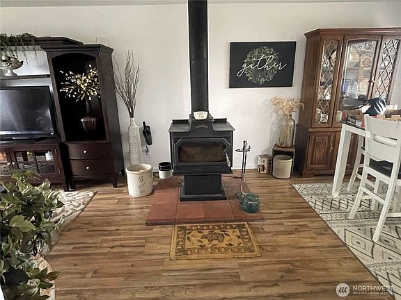 3rd image of 631 S 13th Avenue