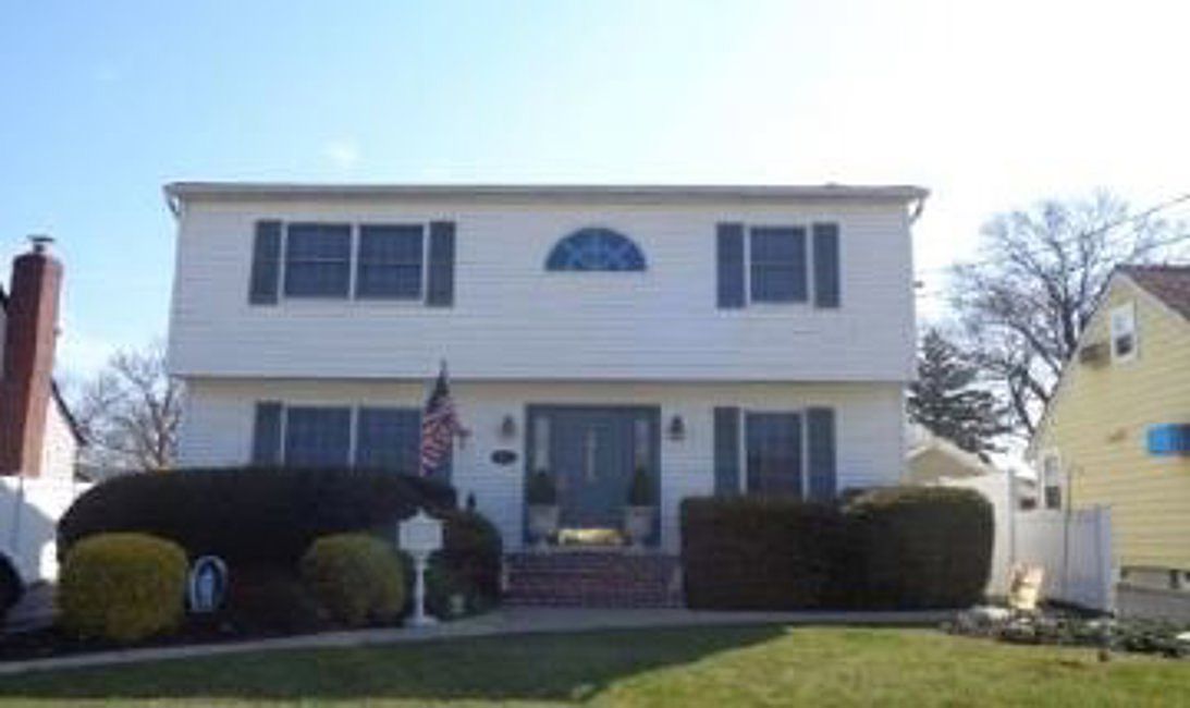 72 East Ave, Hicksville, NY 11801 Zillow