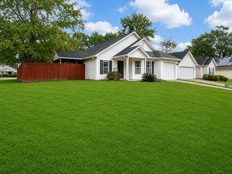 1046 Steelechase Ln — Photo 4