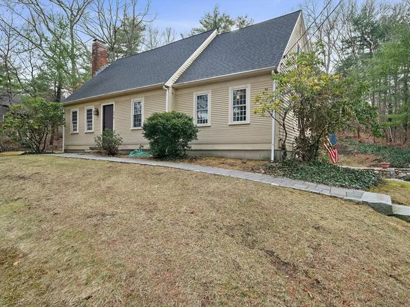 372 Winter St, Walpole, MA 02081