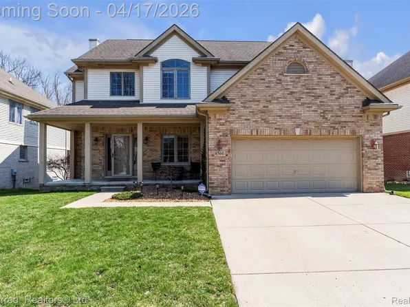 8560 Vista Ct, Westland, MI 48185