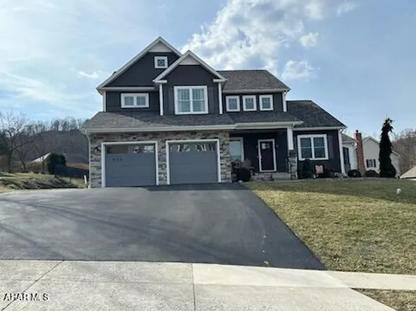 230 Hamer Dr, Duncansville, PA 16635