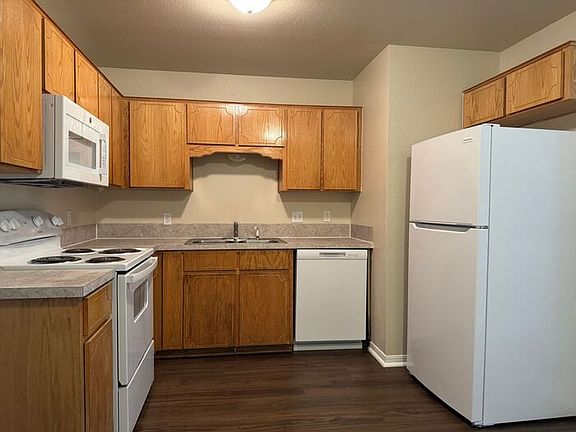 3rd image of 4105 Wine Cup Unit B