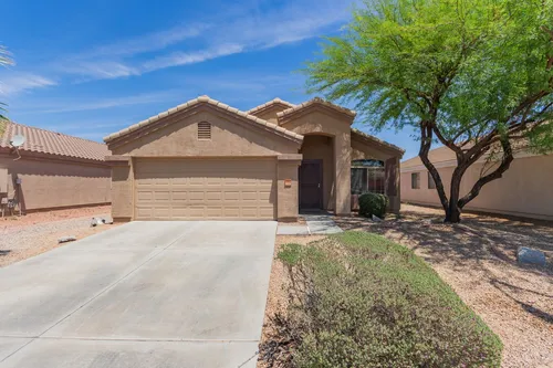 10624 W Apache St Photo 1