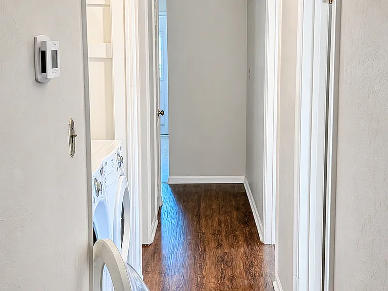 1137 Chatmoss Dr — Photo 15